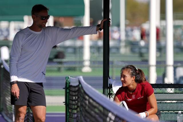 足球世界俱乐部杯直播-张奔斗：郑钦文赞赏有加的新任体能教练，什么来头？