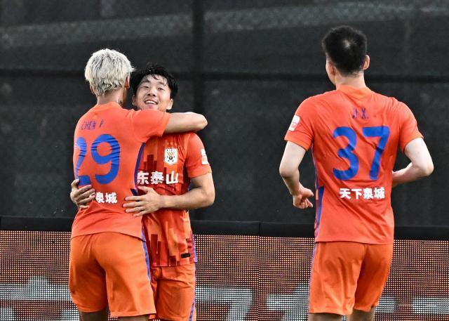 足球世界俱乐部杯直播-泰山三连客炼狱之旅打响头炮 北上大连企盼“双赢”